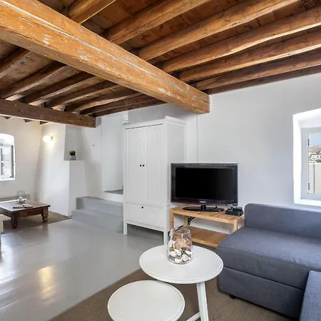 Josephine - 1882 Mykonos Town