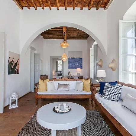 Villa Josephine - 1882 Mykonos Town