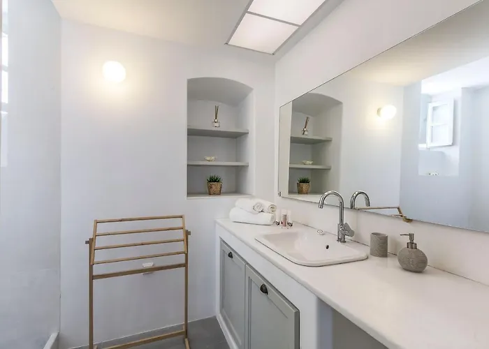 Villa Josephine - 1882 *